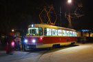 Mikulášská tramvaj ve své zastávce U Zvonu 4. 12. 2016