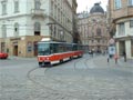 Souprava tramvají T6A5 1209+1210 vyjíždí s pěší zóny od náměstí Svobody 15. 6. 2003