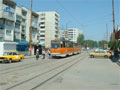 Tříčlánková tramvaj Sofia na sídlišti Obelia 19. 7. 2004