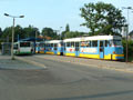 Koneèná Schönau - za povšimnutí stojí ukázkový pøestup na autobus - Chemnitz 13. 7. 2002