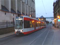 Souprava voz MGTK pijd do zastvky Markplatz 14. 10. 2006