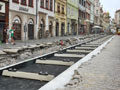 Protivibrační obložené betonové vany a betonové pražce pro tramvajovou trať 21. 6. 2024