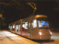 Tramvaj 14T pro Prahu na své první noční zkušební jízdě - konečná Skvrňany 29 . 11. 2005
Foto: Jiří Trnka