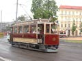 Křižíkova tramvaj č. 18 projíždí kolem tzv pískoviště U Zvonu - 12. 6. 2004 