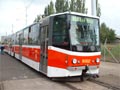 Tramvaj KT8D5.RN2 s nízkopodlažním středním článkem - Hostivař 17. 9. 2005