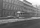 T1 č. 119 na třídě 1. máje (dnes Klatovská) v zimě 1980/81. 
Foto: sbírka Jiří Hertl