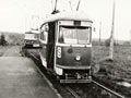 T1 č. 124 s vozem T3 č. 183 v pozadí na konečné Skvrňany 12. 10. 1980
Foto: Michal Režný