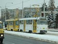 Souprava 260+265 na Karlovarské třídě 29. 12. 2005