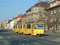 KT8D5 č. 290 (po sloupání reklamy Zanussi) přijíždí na Bory 4. 4. 2002