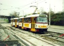 Souprava 221+222 při rekonstrukci trati ve Vejprnické ulici u zastávky Malesická 14. 11. 1998  Foto: M. Klas
