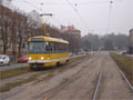 T3M č. 237 jedoucí po třetí koleji na Slovanské aleji, při odklonu linky č. 1 přes Světovar, při výluce 3. 12. 2005