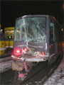 300 po nárazu vozu KT8D5 č. 298 na konečné Bory 18. 1. 2006, foto: J. Šplíchal