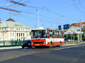 Autobus č. 374 na mostě U Jána při výluce 23. 9. 2006