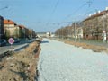 Štěrkové lože na Slovanské aleji 23. 4. 2006