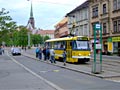 Sólo vůz č. 256 na lince č. 2 (!) přijíždí do zastávky Anglické nábřeží, Pražská 15. 5. 2007