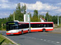 Solaris Urbino 18 č. 513 se otáčí na Košutce 26. 8. 2007