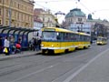 Souprava 217+218 na lince 1/2 v sadech Pětatřicátníků 7. 11. 2008