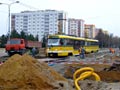 Souprava 317+233 projíždí jednokolejkou v okolí zastávky Habrmanova 8. 11. 2008