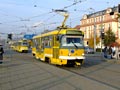 Předvolební tramvaj Balbínovi poetické strany přijíždí do sadů Pětatřicátníků 10. 10. 2008