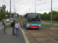 Autobus náhradní dopravy přijíždí do zastávky Lékařská Fakulta, Lidická 6. 5. 2009