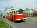 Historický trolejbus Škoda 9Tr č. 323 u nádraží 4. 5. 2013
