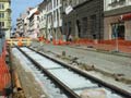 Rekonstrukce kolejiště před radnicí - kolejiště před radnicí již zalité betonem 10. 8. 2014