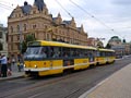 Souprava 243+244 linky č. 2 se otáčí v sadech Pětatřicátníků 29. 8. 2015