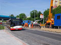 Autobus náhradní dopravy u zastávky Malesická 17. 5. 2015