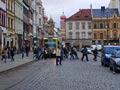 Přestup z tramvaje na autobus na náměstí Republiky 1. 3. 2017