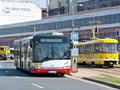 Autobus náhradní dopravy u III. brány 1. 8. 2017, foto: J. Klimeš