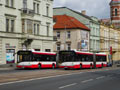 Autobus SU 18 č. 565 na lince 41 a č. 562 na výlukové lince č. 4A v sadech Pětatřicátníků 12. 8. 2017