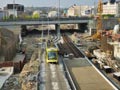 Astra č. 310 projíždí stavbou u nádraží 17. 4. 2018
