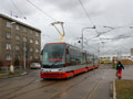 Škoda 15T na výjezdu z vozovny Slovany v dopoledních hodinách 11. 3. 2009