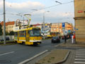 Souprava 262+263 (zatahující z linky 4) odbočuje z Palackého náměstí do Palackého ulice 3. 9. 2012