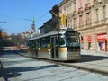 Vario LF plus č. 337 v Pražské ulici 7. 2. 2015