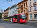 Vario LFR.S č. 338 v Pražské ulici 17. 8. 2025
